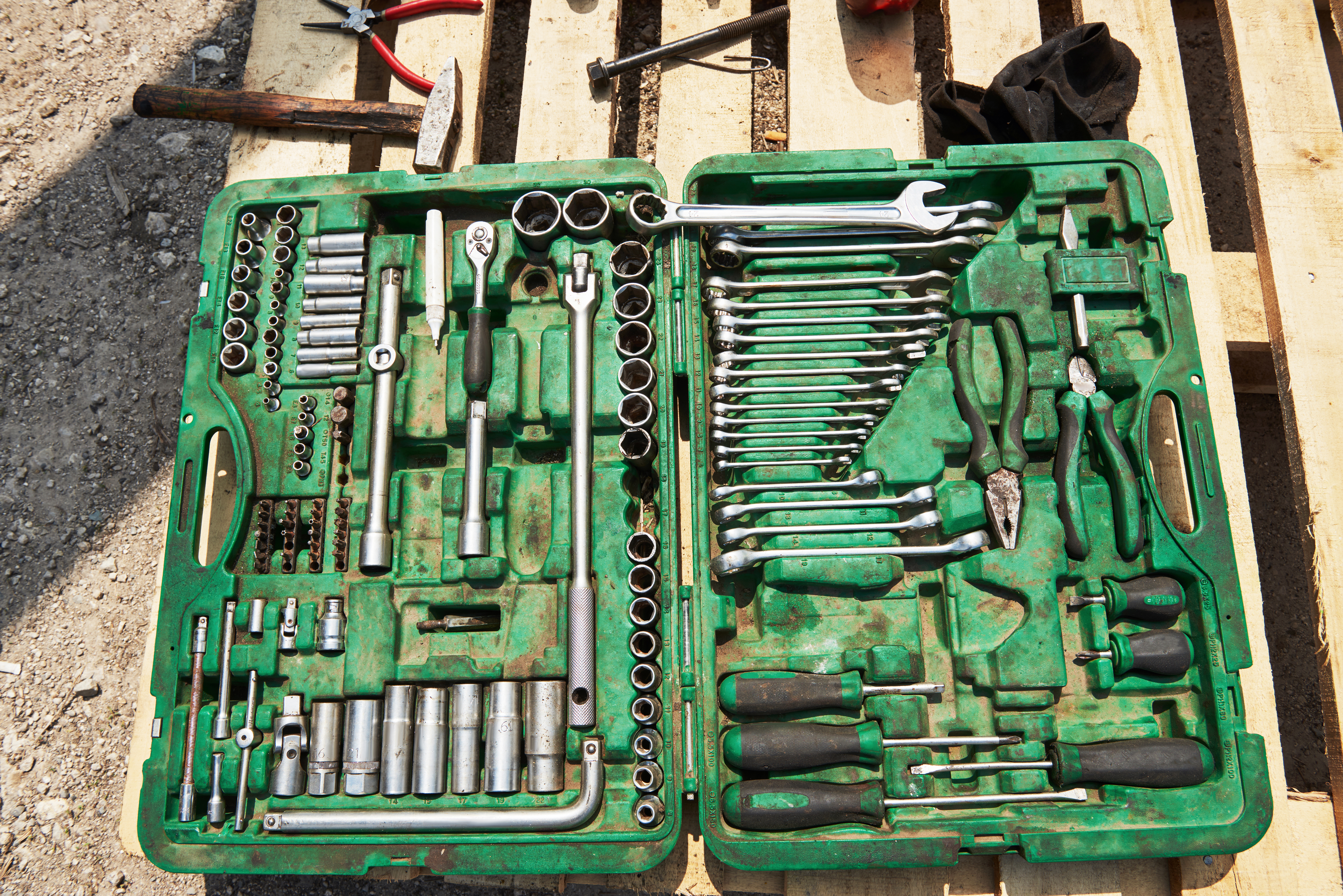 Attachments & Tools
